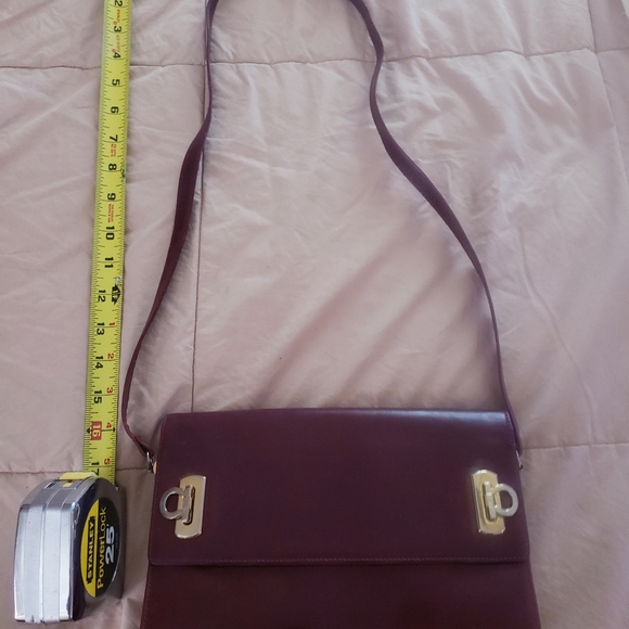 Salvatorre Ferragamo Maroon Bag - Picture 9 of 10